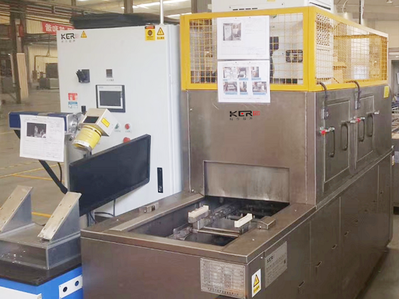 自動真空碳氫清洗機其使用功能更加清晰！